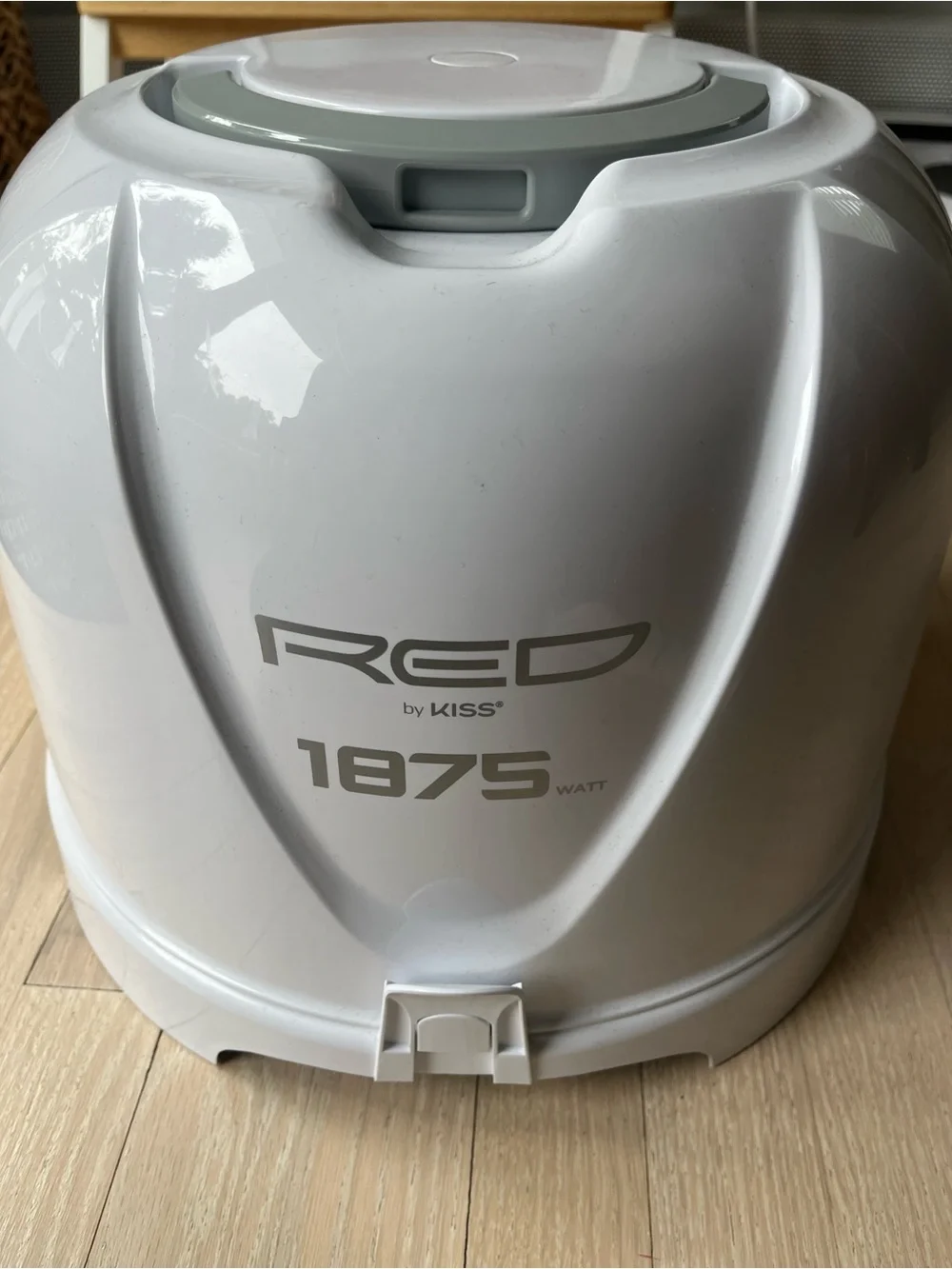 RED by Kiss 1875 White Hair Dryer/Styling Hood